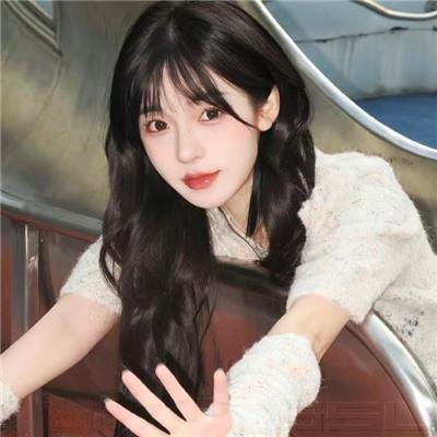 闪婚后，傅总每天都在装穷